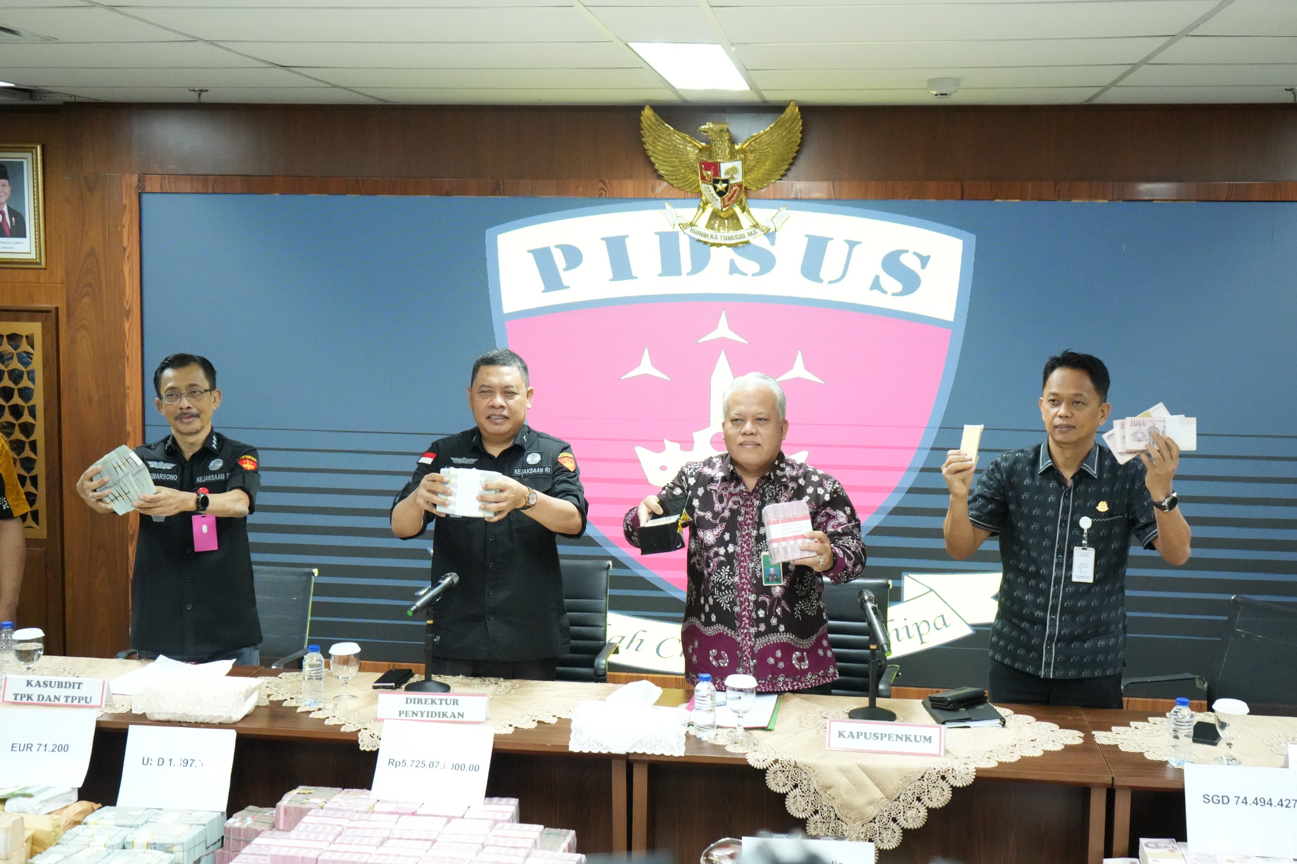 WhatsApp Image 2024-10-26 at 17.37.33