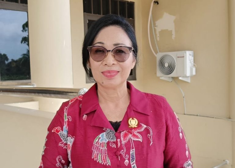 Yangsi Hartini, Ketua Komisi II DPRD Barito Selatan (2)